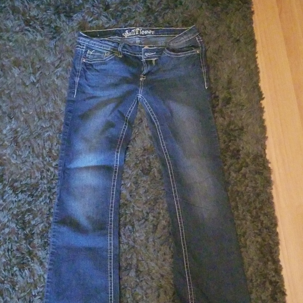 Wallflower bootcut Jean size 11